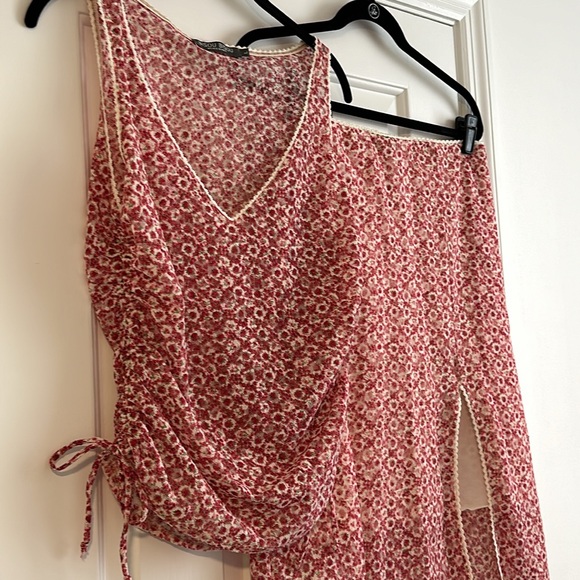 Bisou Bisou Y2K Floral Lace Set - Picture 2 of 9